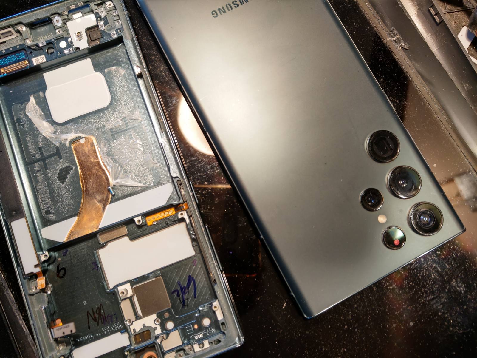 Samsung S22 Ultra 5G смяна на дисплей