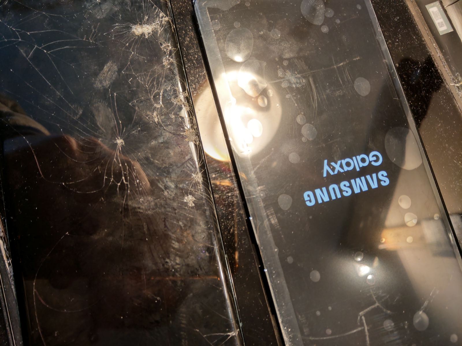 Samsung S22 Ultra 5G смяна на дисплей
