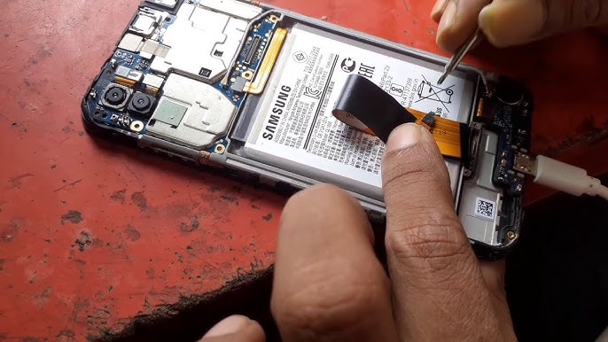 Samsung A6 смяна на захранваща букса